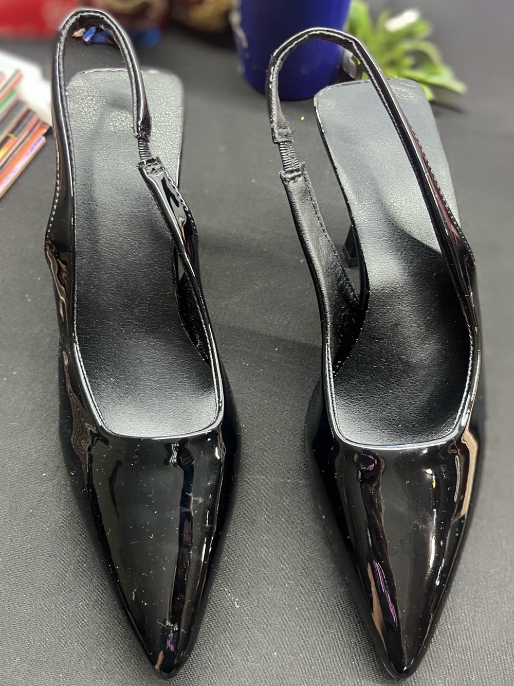 black patent leather slingback stiletto heels with pointed-toe straps Sz 8